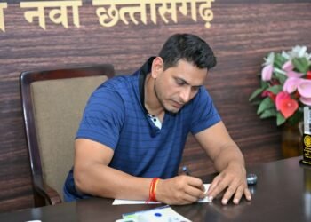 केमिकल फैक्ट्रियों पर विधानसभा में उठे सवाल, गोलमोल जवाब के बाद विधायक ने EOW को लिखा पत्र