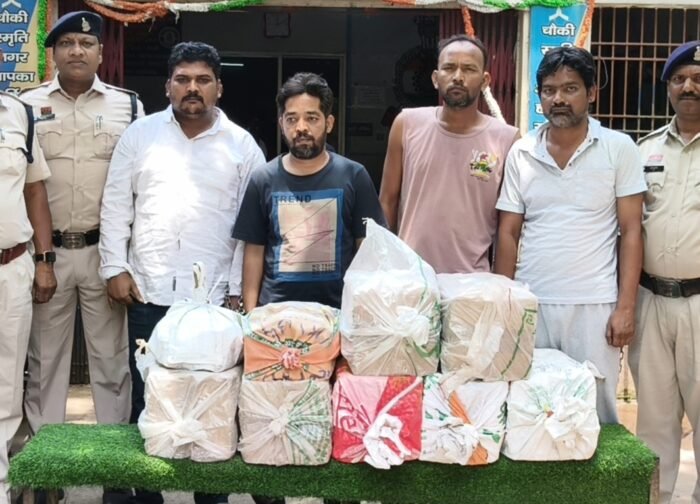 दवा प्रतिनिधि बनकर नशीली सिरप तस्करी, दुर्ग पुलिस ने 4 आरोपियों को दबोचा