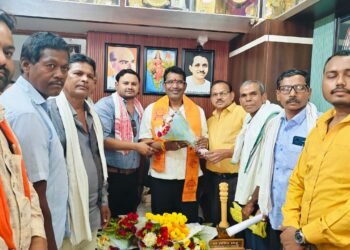 निषाद समाज सरकड़ा को बड़ी सौगात: भवन निर्माण हेतु 10 लाख की स्वीकृति, समाज ने विधायक रोहित साहू का जताया आभार,,,,,,