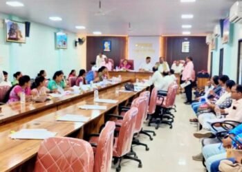 जनपद पंचायत की बैठक में पीएचई के एसडीओ को हटाने का प्रस्ताव पारित, जल जीवन मिशन में लापरवाही पर फूटा जनप्रतिनिधियों का गुस्सा,,,,,,,