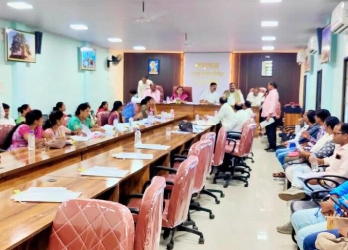 जनपद पंचायत की बैठक में पीएचई के एसडीओ को हटाने का प्रस्ताव पारित, जल जीवन मिशन में लापरवाही पर फूटा जनप्रतिनिधियों का गुस्सा,,,,,,,