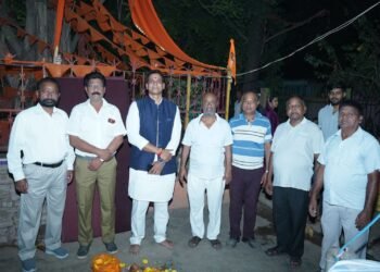 विधायक देवेन्द्र यादव ने वार्ड 48 में किया विभिन्न कार्यों का भूमि पूजन