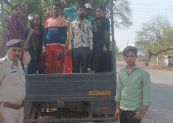 ग्रामीण मार्गों के ब्लैक एवं ग्रे स्पॉट क्षेत्रों में यातायात पुलिस दुर्ग की विशेष चेकिंग, नशे में वाहन चलाने एवं मालवाहक वाहनों में सवारी ढोने वालों पर सख्त कार्यवाही