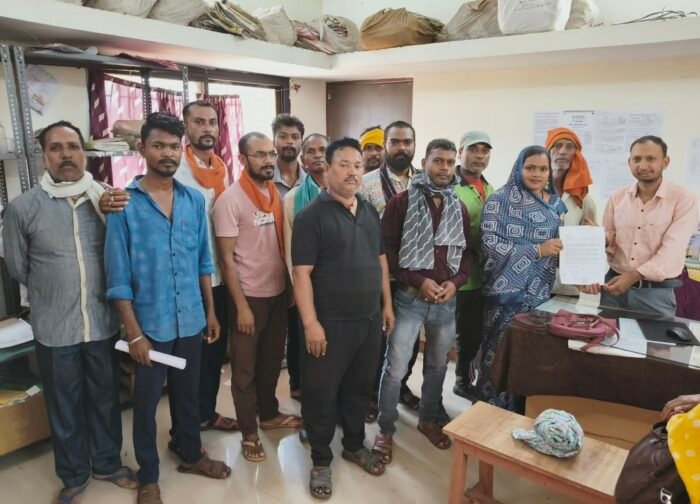 लगातार लो वोल्टेज से औंसर भाटापारावासी परेशान, विद्युत विभाग से की शिकायत