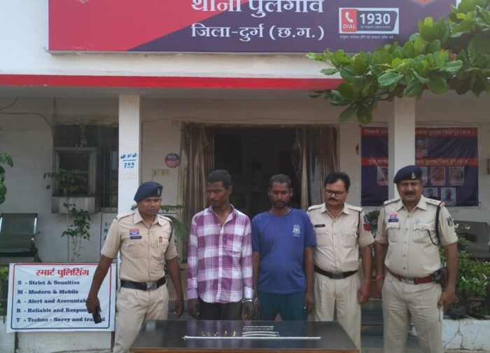 सूने मकान में चोरी करने वाले दो आरोपी गिरफ्तार, लाखों के जेवर बरामद