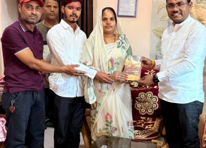 भाजपा प्रत्याशी सुरेंद्र साहू ने निर्वाचित जनपद सदस्य श्रीमती उर्वशी साहू को दी शुभकामनाएं, विकास के लिए सहयोग का दिया भरोसा