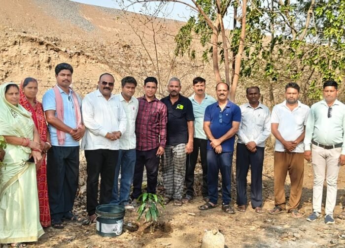 प्रदेश साहू संघ के आह्वान पर अरसनारा परिक्षेत्र एवं स्थानीय साहू समाज सेलूद ने किया वृक्षारोपण