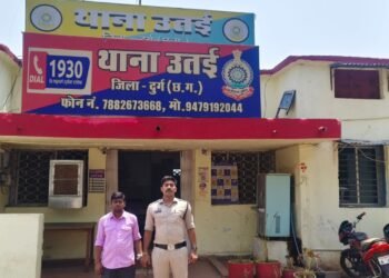 मुक्तिधाम रोड पतोरा में अवैध शराब बेचते आरोपी गिरफ्तार, 30 पौवा देशी मसाला शराब जब्त