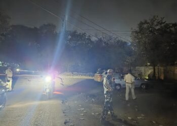 दुर्ग पुलिस का विशेष अभियान: अड्डेबाजी और सार्वजनिक स्थानों पर शराब पीने वालों पर शिकंजा, 90 प्रकरणों में कार्रवाई