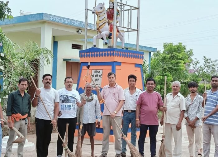 भाजपा अमलेश्वर मंडल ने केंद्र सरकार के 12 वर्ष पूरे होने पर चलाया स्वच्छता अभियान