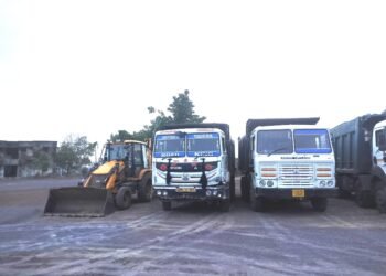 खबर का असर: अवैध मुरूम खनन की सूचना पर प्रशासन की दबिश, कार्रवाई जारी