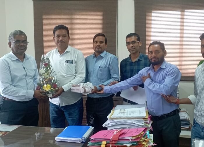 दैनिक वेतनभोगी कर्मचारियों के लिए EPF सुविधा शुरू करने की मांग, कर्मचारी संघ ने ENC से की मुलाकात