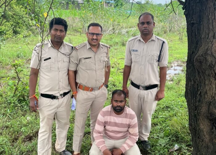 ड्राई डे पर आबकारी विभाग की बड़ी कार्रवाई, 45 पाव मसाला शराब जब्त ,पाटन में आबकारी एक्ट की धारा 34(2) के तहत प्रकरण कायम, आरोपी गिरफ्तार