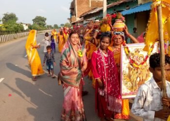 देवादा में धूमधाम से मनाई गई कृष्ण जन्माष्टमी, निकली सामूहिक कलश यात्रा