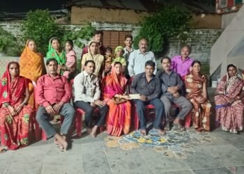 सरपंच लक्ष्मी नीलू वर्मा ने शोकाकुल परिवार को दी आर्थिक एवं खाद्यान्न सहायता