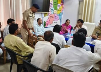 10 सूत्रीय मांगों पर चर्चा, लिखित कार्रवाई के बाद अमलेश्वर में 16 सितंबर का चक्काजाम स्थगित