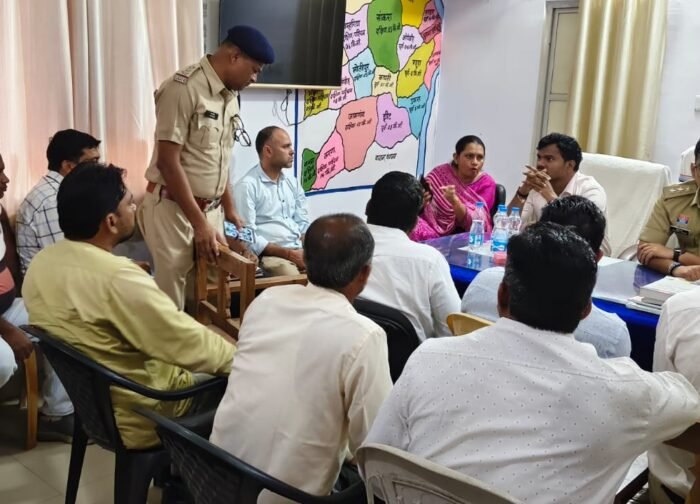 10 सूत्रीय मांगों पर चर्चा, लिखित कार्रवाई के बाद अमलेश्वर में 16 सितंबर का चक्काजाम स्थगित