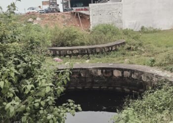 जल संसाधन विभाग के सब डिवीजन पाण्डुका अंतर्गत नहर,नालियों में साफ सफाई वा कंक्रीटीकरण के लिय  ग्रामीणों ने दिए आवेदन ,,,, नियमित खरपतवारो की साफ सफाई की भी मांग,,,,