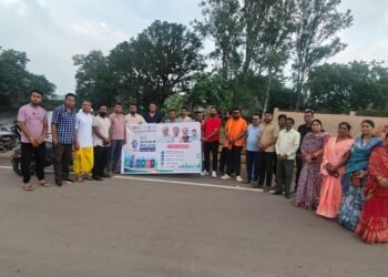 पाटन नगर के अस्वा तालाब में सेवा संकल्प अभियान के तहत श्रमदान, स्वच्छता का लिया संकल्प