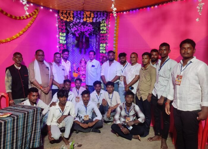 गणेशोत्सव युवाओं को संगठित करने का सशक्त माध्यम…अशोक साहू…..केसरा में सुरता की डोरी में बांधा समा
