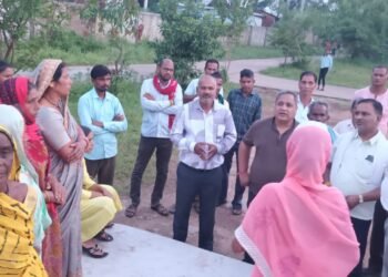 दक्षिण पाटन के बाढ़ पीड़ित परिवारों एवं किसानों की स्थिति बहुत ही दयनीय