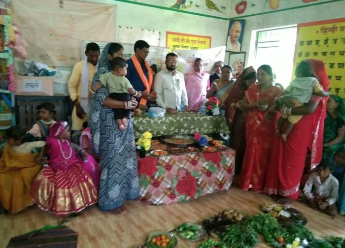 सेवा संकल्प अभियान के तहत आंगनवाड़ी केंद्र कुकदा क्रमांक 1, 2 एवं 3 में स्वागत मिलन उत्सव,,का आयोजन