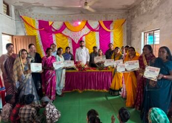 सेवा संकल्प अभियान घुघुवा(क), करसा और गभरा आंगनवाड़ी में आंगन मिलन कार्यक्रम सम्पन्न