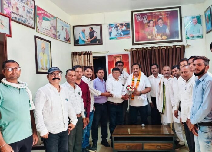 सामाजिक भवन के लिए 15 लाख रुपये स्वीकृत होने पर सतनामी समाज ने सांसद विजय बघेल का जताया आभार