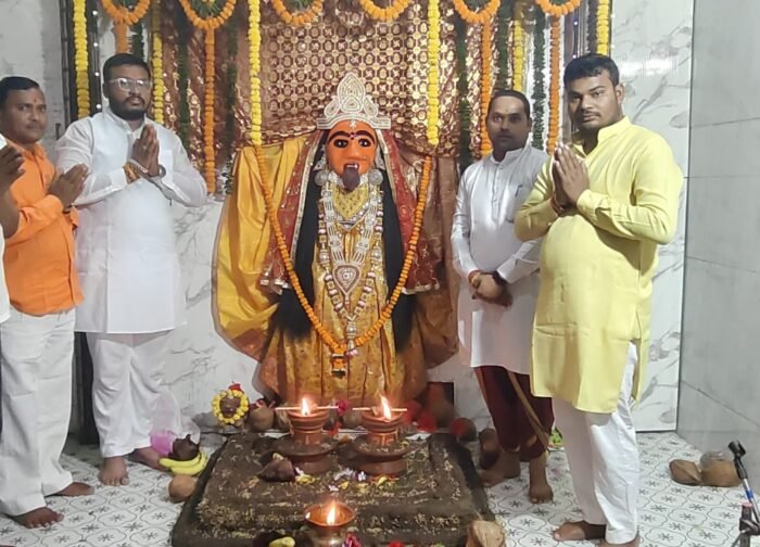 महामाया मंदिर पाटन में 371 से अधिक ज्योति प्रज्वलित