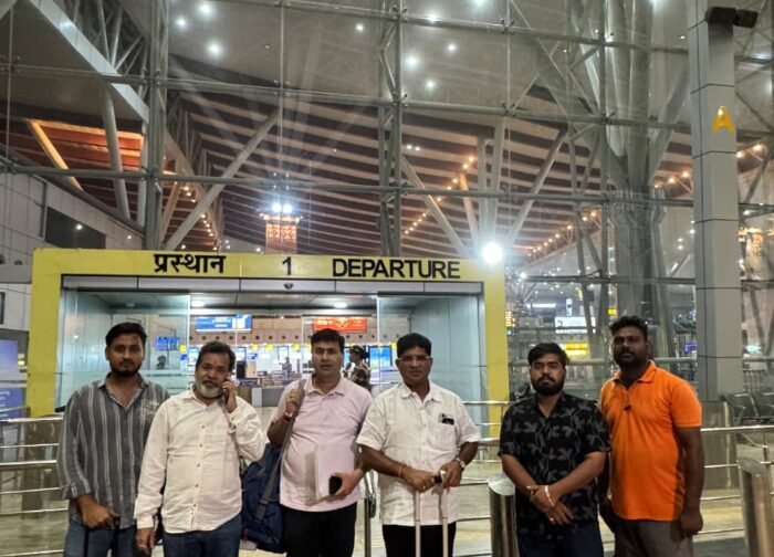 ज्ञानेश कुमार के खिलाफ राष्ट्रीय प्रदर्शन में शामिल होने दिल्ली रवाना हुए दुर्ग ग्रामीण कांग्रेस जिलाध्यक्ष राकेश ठाकुर
