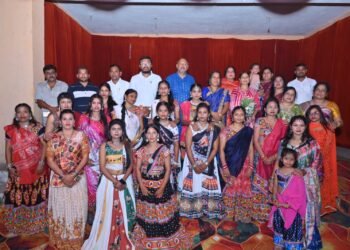 नवरात्रि पर्व के शुभ अवसर पर धूमधाम से मनाया गया गरबा महोत्सव