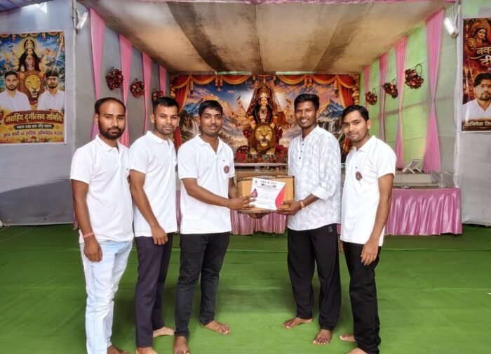 नवहिंद दुर्गोत्सव समिति द्वारा रक्तदान एवं निःशुल्क स्वास्थ्य शिविर का आयोजन जारी