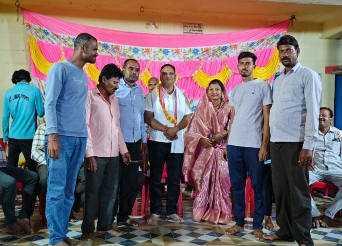 चाँदनी चौक भनसुली में दो दिवसीय जस झांकी प्रतियोगिता का शुभारंभ, विधायक प्रतिनिधि अशोक साहू ने माँ दुर्गा की पूजा-अर्चना कर किया शुभारंभ